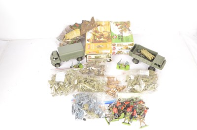 Lot 316 - Britains and Airfix 1:32 Scale WW2 Infantry and Household Guards and Accessories (qty)