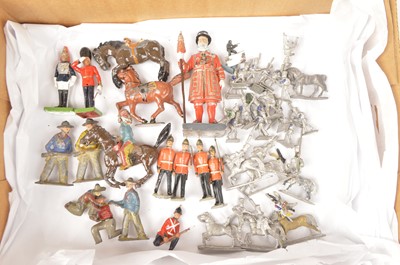 Lot 321 - Small collection of vintage lead figures and moderd white metal 30mm Napoleonic Figures