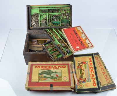 Lot 406 - Circa 1930 Meccano outfits