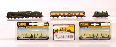 Lot 434 - Dapol Bachmann N gauge Steam Locomotives Carriage and figures  (6)