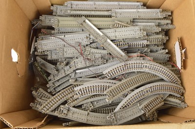 Lot 436 - Large collection of Kato N gauge track (qty)