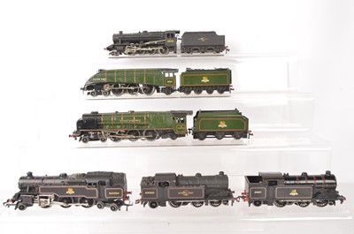 Lot 508 - Hornby-Dublo 00 Gauge 3-Rail unboxed BR Steam Locomotives (9)