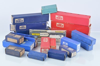 Lot 553 - Hornby-Dublo and Wrenn 00 Gauge 2 and 3-Rail Empty Boxes