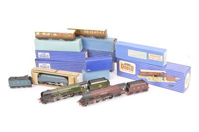 Lot 591 - Hornby-Dublo 00 Gauge 3-rail Steam Locomotives and Tenders and various Coaches (15 incl Tenders)