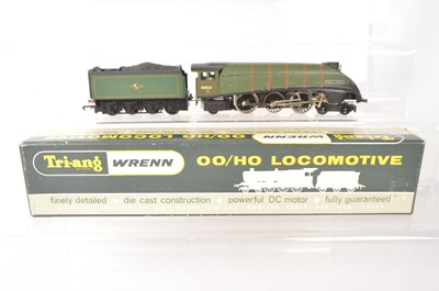 Lot 599 - Tri-ang Wrenn 00 Gauge W2211 BR green Class A4 60022 'Mallard' Locomotive and original Tri-ang Hornby Tender