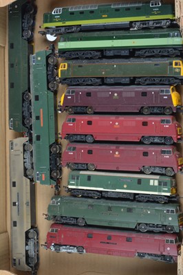 Lot 636 - Lima 00 gauge express Diesel Locomotives (12)