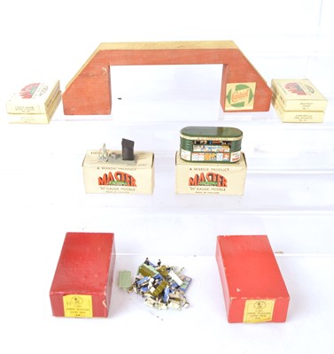 Lot 642 - Six Wardie Master Models 00 Gauge boxed Accessories and other items