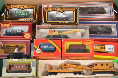 Lot 647 - Hornby Lima Wrenn Mainline Airfix  00 gauge Steam Locomotives with assorted Freight and Engineering wagons (42)