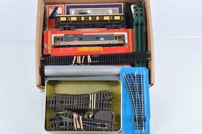 Lot 662 - Hornby Lima Tri-ang Wrenn Trix and Jouef 00/H0 Guage Locomotive Passenger and Goods Rollings Stock and various manufacturers Track and points (qty)