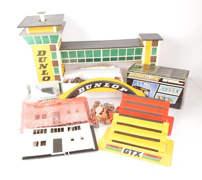 Lot 390 - Scalextric Dunlop over Track Control Tower and Crosswalk and  Grandstands and seated figures