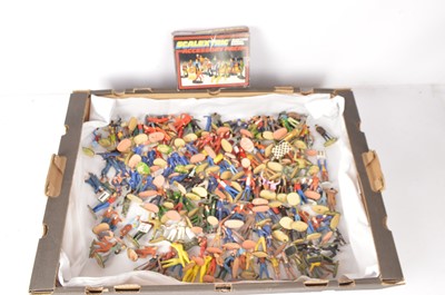 Lot 395 - Large quantity of Scalextric Figures 1960's and later (200+)