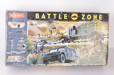 Lot 455 - Hornby 00 gauge DinoSafari and Battle Zone sets in original boxes (2)