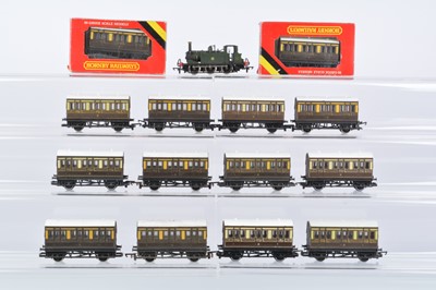 Lot 462 - Dapol Steam Locomotive with Hornby 4-wheel coaches (18)