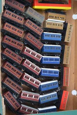 Lot 463 - Hornby four wheel  coaches in assorted liveries (31)