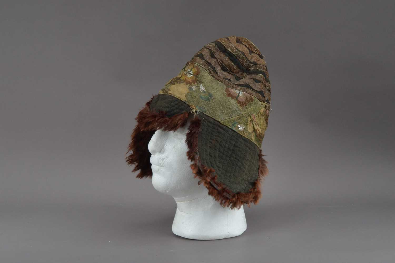 Lot 240 - A vintage far eastern hat