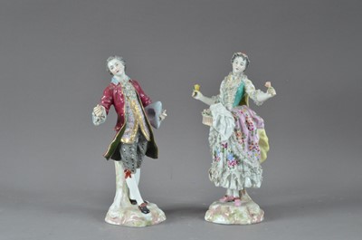 Lot 283 - A pair of early 20th century Meissen porcelain figurines