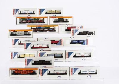 Lot 611 - Arnold N Gauge Continental Freight Stock