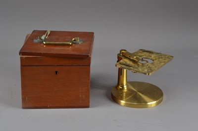 Lot 472 - An R&J Beck brass microscope