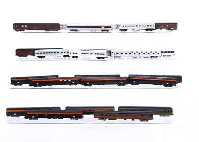 Lot 628 - Unboxed N Gauge American N Gauge Coaching Stock