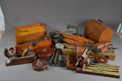 Lot 548 - A collection of assorted antique tools