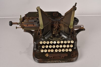 Lot 18 - The Oliver No.5 Standard Visible Type Writer