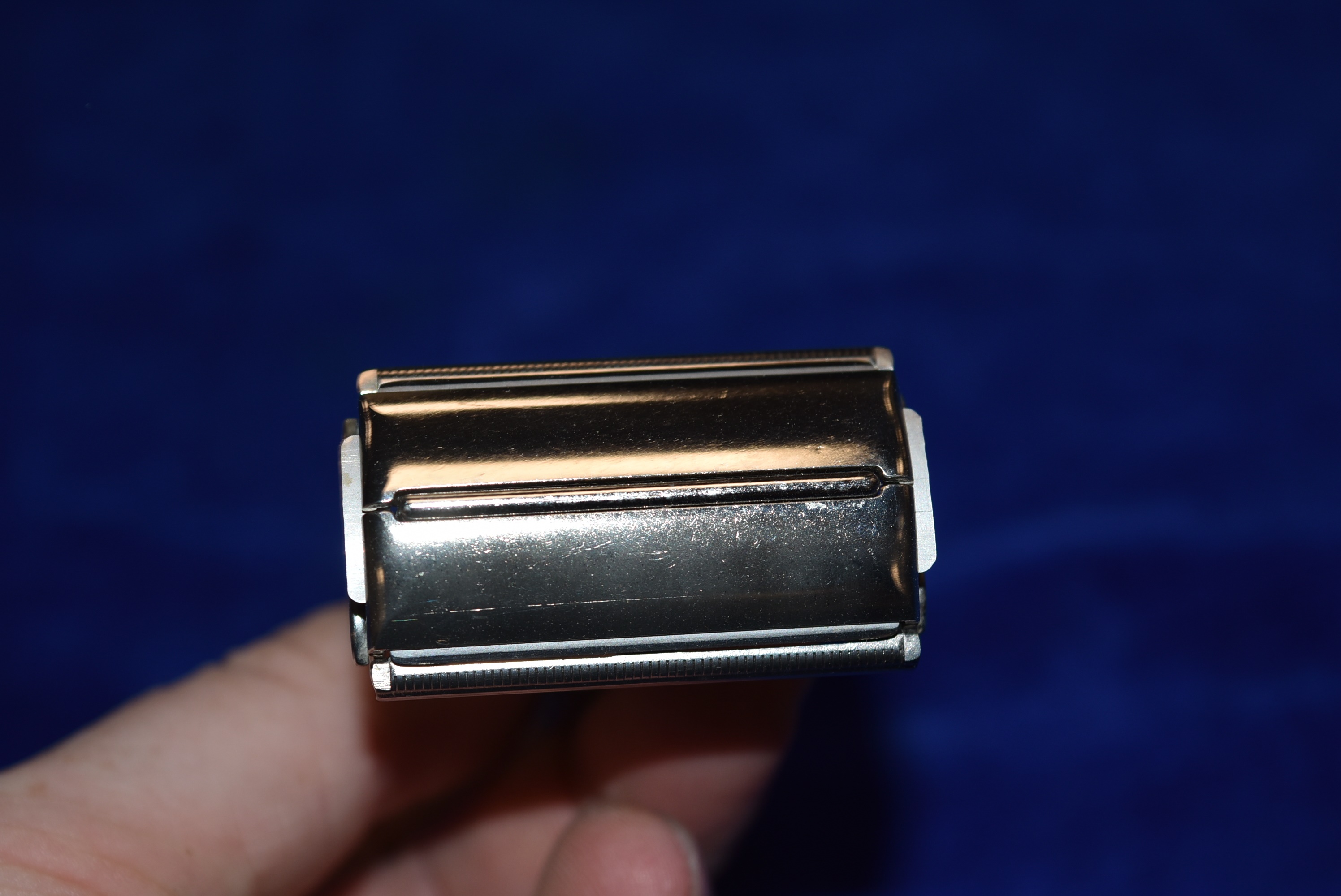 Lot 80 - A vintage Redox Rolling Razor,