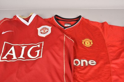 Lot 100 - Manchester United Shirts