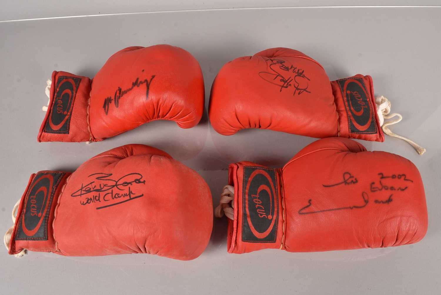 Lot 120 Boxing Autographs,