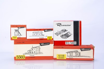 Lot 660 - Rivarossi HO Gauge Continental Trackside Buildings and Infrastructure