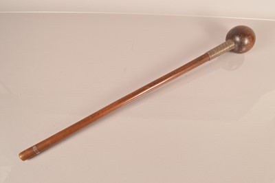 Lot 324 - An African Hardwood Knobkerrie