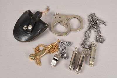 Lot 380 - A pair of Hiatt 1979 Handcuffs