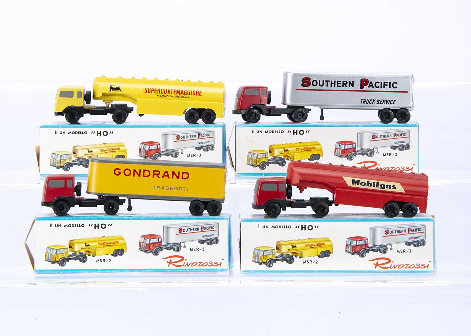 Lot 682 - Rivarossi Prototype 1960s HO Scale Articulated Truck Trackside Models