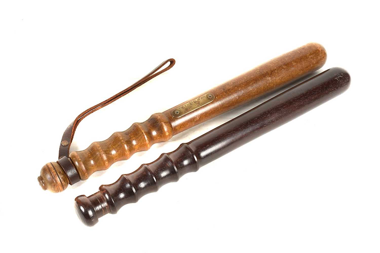 Lot 464 - A Metropolitan Police wooden truncheon