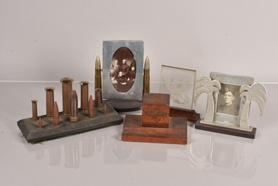 Lot 525 - A selection of various items