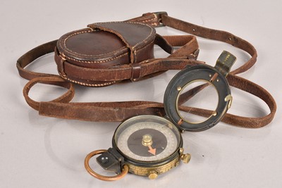Lot 571 - A WWI Field Pocket Compass