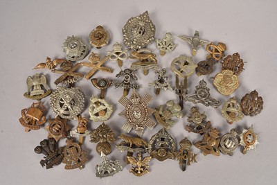 Lot 638 - A collection of British Regiment cap badges