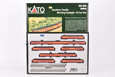 Lot 51 - Kato N Gauge Southern Pacific 10 Car Set