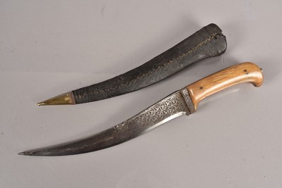 Lot 775 - An Indo-Persian Peshkabz knife