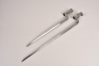 Lot 831 - An 1853 Enfield Socket bayonet by Reeves