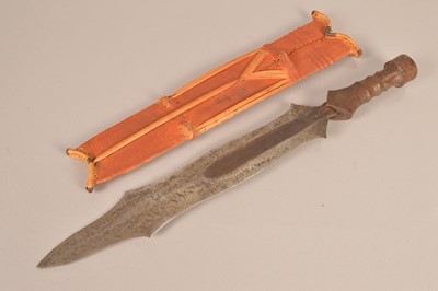 Lot 882 - An early 20th Century African Salampasu Head Hunter's Tribal knife/side arm