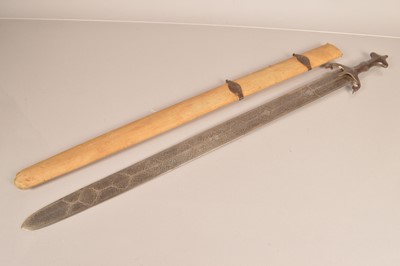 Lot 904 - A Persian Processional Sword