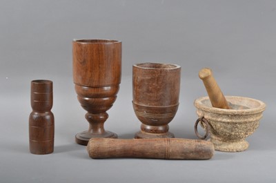Lot 195 - A small collection of 19th century and later treen