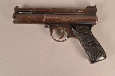 Lot 960 - A Webley Mark I .177 air pistol