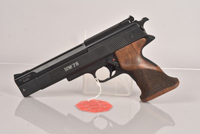Lot 977 - A Weihrauch HW75 .177 pistol