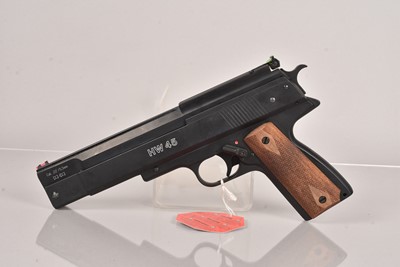 Lot 984 - A Weihrauch HW45 .22 Air Pistol