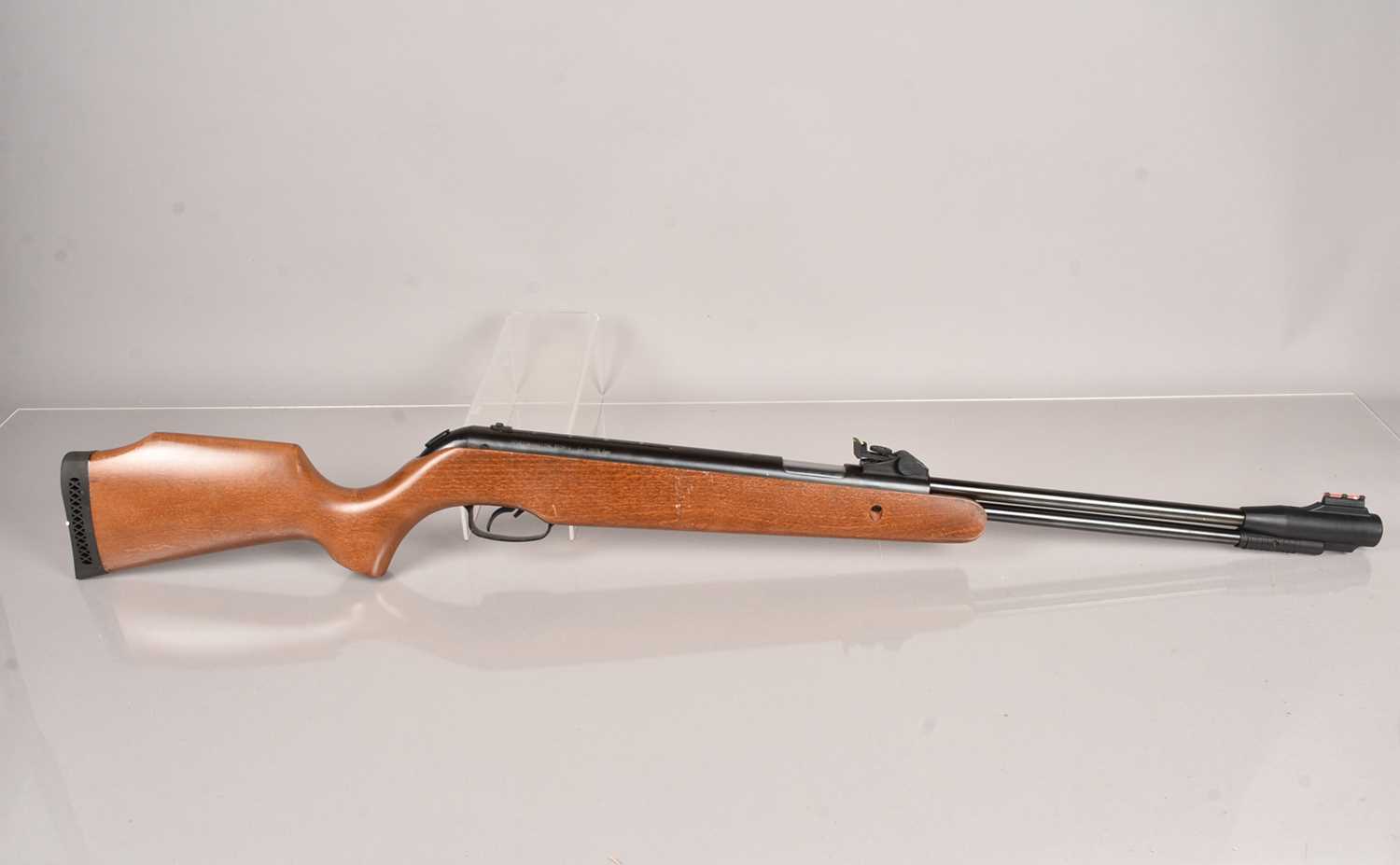 Lot 1002 - An SMK XS38-1 .22 Under Lever air rifle