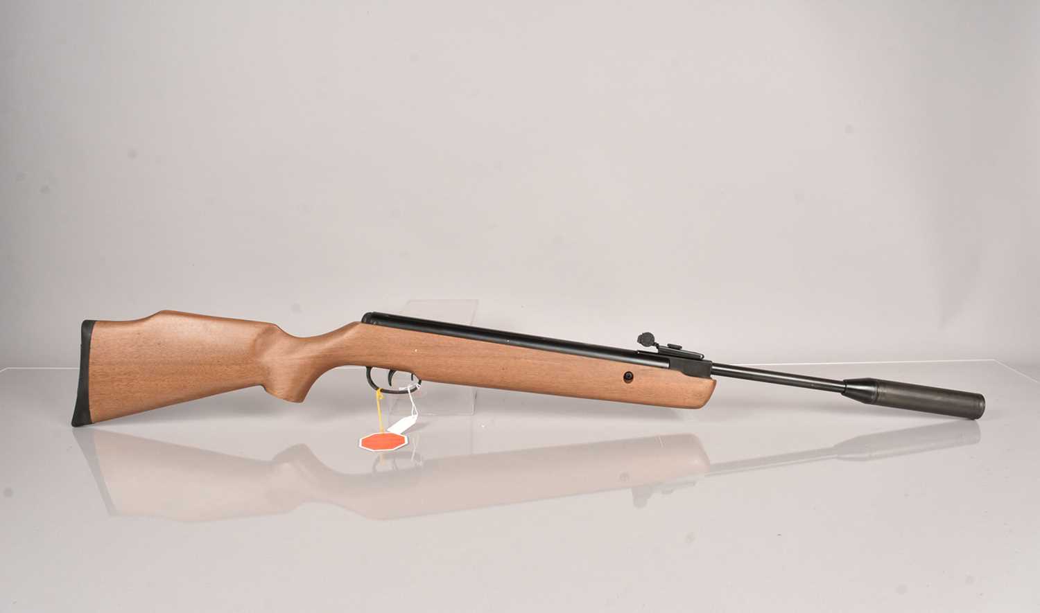 Lot 1011 - An SMK19 .22 Break Barrel Air Rifle