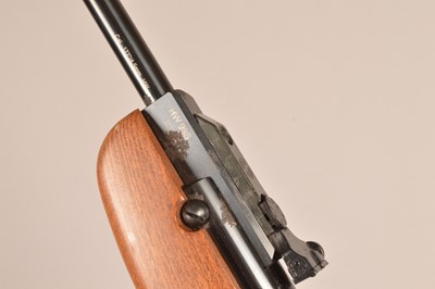 Lot 1062 - A Weihrauch HW99S .177 break barrel rifle