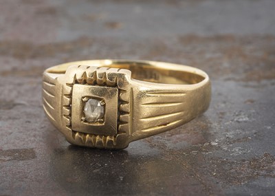 Lot 28 - An 18ct marked Art Deco diamond signet ring
