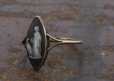 Lot 214 - A 19th century Wedgwood black basalt/jasper navette shaped dress ring